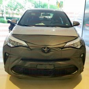 Toyota CH-R 2018-20.